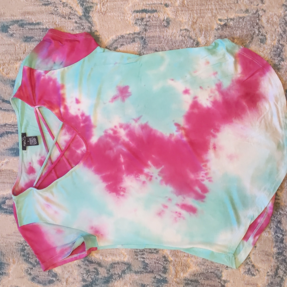 Teal pink Rue 21 tee shirt
